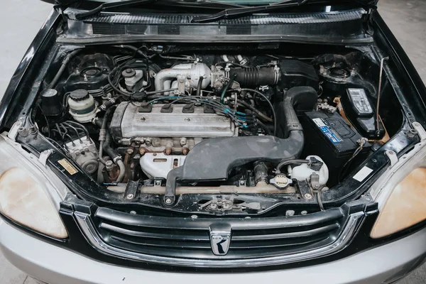 Novosibirsk Russia September 2020 Toyota Raum Close Detail Car Engine — Stock Photo, Image