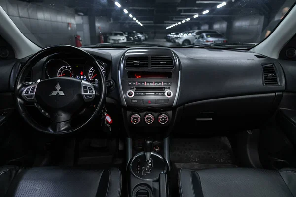 Nowosibirsk Russland August 2020 Mitsubishi Asx Dark Car Interieur Lenkrad — Stockfoto