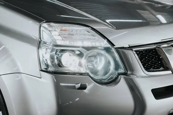 Novosibirsk 2020 Nissan Trail Glowing Headlight Modern Car Close — 스톡 사진