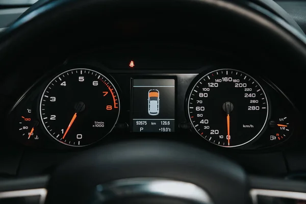 Novosibirsk Russia October 2020 Audi Close Dashboard Speedometer Tachometer White — Stock Photo, Image