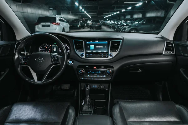 Novosibirsk Rusya Ekim 2020 Hyundai Tucson Dark Car Interior Direksiyon — Stok fotoğraf