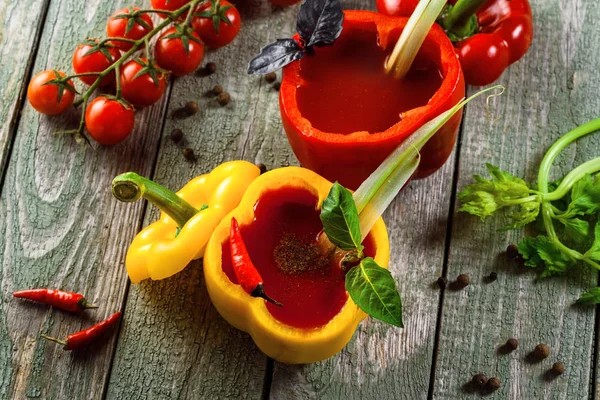 Bloody Mary Yellow Red Sweet Bell Peppers Wooden Table Delicious — Stock Photo, Image