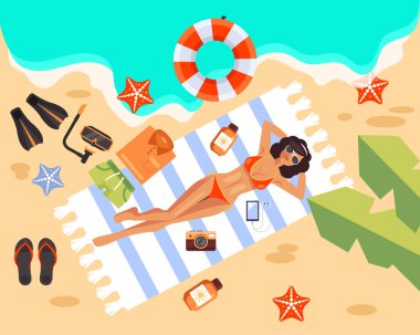Sahilde güneşlenen kadın turist karakteri. Tatil konsepti. Vektör düz çizgi film grafik tasarım çizimi