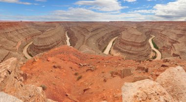 Goosenecks, panoramik manzaralı menderesler San Juan Nehri Goosenecks State Park, Utah, ABD.