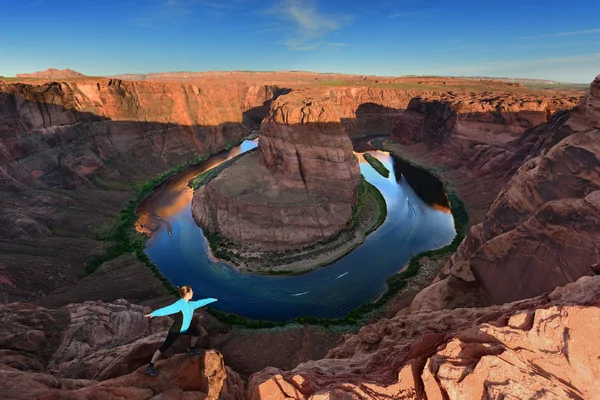 Woman Yoga Pose Horseshoe Bend Page Arizona Usa — Stock Photo, Image