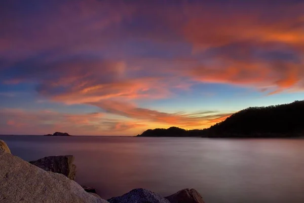 Hermosa Puesta Sol Bahia Chahue Huatulco Oaxaca México Situado Este — Foto de Stock