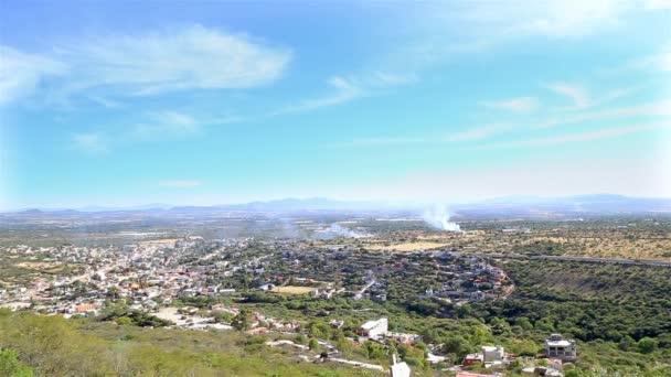 Pena Bernal Een Monoliet Van Vierhonderd Meter Hoog Een Van — Stockvideo