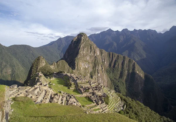 Machu Picchu Peru Ruins Nka Mparatorluğu Nun Şehir Huaynapicchu Dağ — Stok fotoğraf