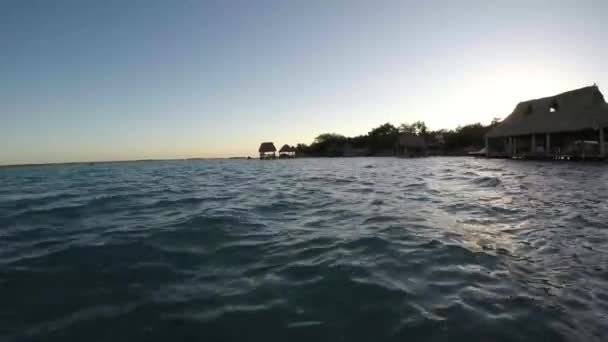 Pôr Sol Lagoa Das Sete Cores Bacalar Quintana Roo Mxico — Vídeo de Stock