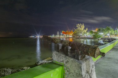 Gece görünümü, eski Kanyon, chetumal Meksika, plaj savaş
