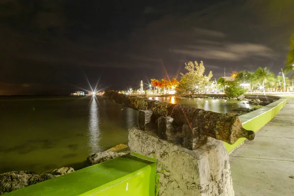 Gece görünümü, eski Kanyon, chetumal Meksika, plaj savaş