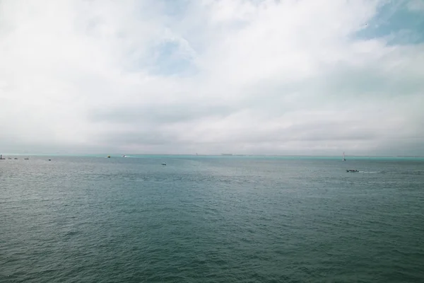 Isla Mujeres vista desde el ferry, Cancún, México . — Foto de Stock