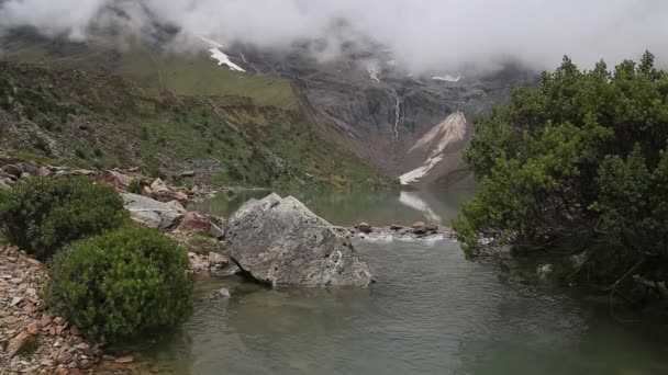 Λίμνη Χάραντεϊ Στο Σαλκαντάι Τρεκ Στο Περού Βρίσκεται Στην Κορδιντιέρα — Αρχείο Βίντεο