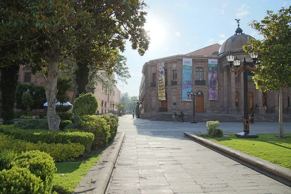 Théâtre du centre historique de la ville coloniale de San Luis Potosagara Mexique . — Photo