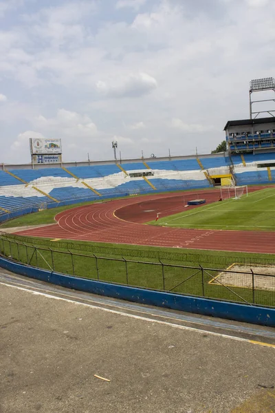 Honduras, San Pedro Sula, mayo de 2009: Estadio Morazán San Pedro Sula, Honduras — Foto de Stock