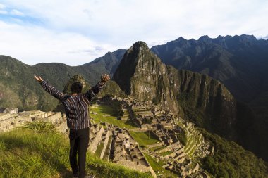 İnkalar Kayıp şehir Gezgin, Machu Picchu, Peru dağın tepesinde, panoramik manzaralı.