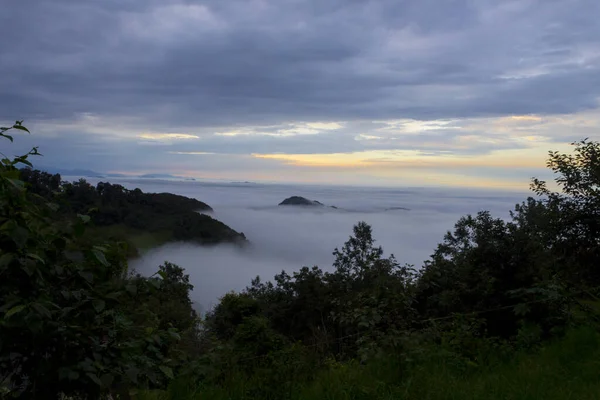 Sima de las montañas, Sierra Norte, Cuetzalan del Progreso Puebla México — Foto de Stock