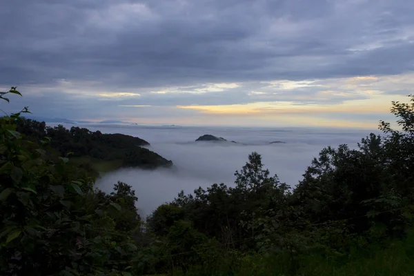 Sima de las montañas, Sierra Norte, Cuetzalan del Progreso Puebla México — Foto de Stock