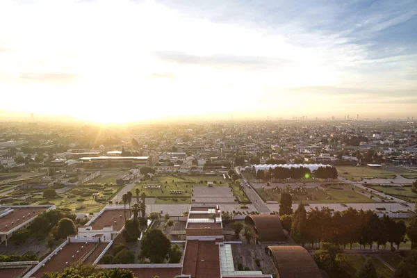 Východ slunce, panoramatický výhled na město San andres Cholula Puebla, Mexiko — Stock fotografie