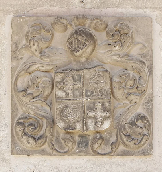 Das Alte Wappen Der Wand Der Kathedrale Von Beziers — Stockfoto