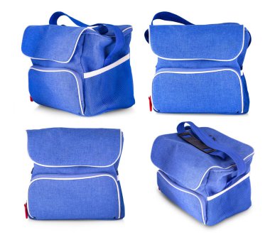 Beyaz arka plan üzerinde mavi denim çanta