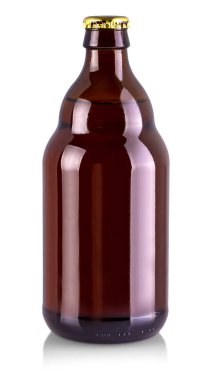 Altın metal kapaklı bira şişesi beyaz backgrou izole