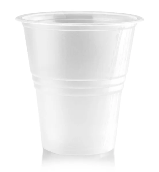 Το πλαστικό Κύπελλο μίας χρήσης απομονώνεται σε λευκό φόντο — Φωτογραφία Αρχείου