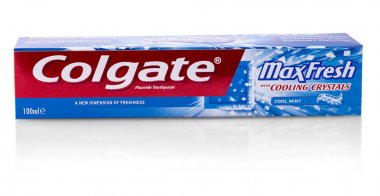 Colgate diş macunu beyaz. Colgate, Colgate-Palmolive tarafından üretilen bir diş macunu markasıdır.