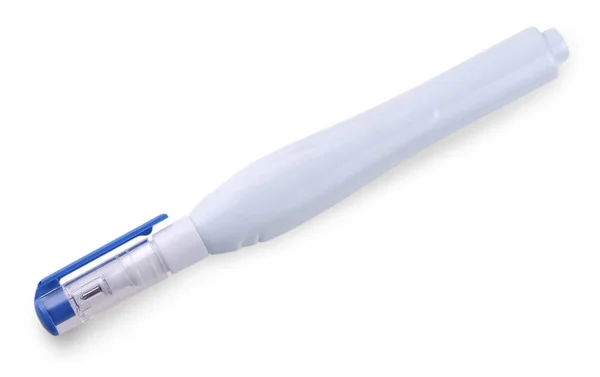 O corrector azul caneta sobre um fundo branco — Fotografia de Stock