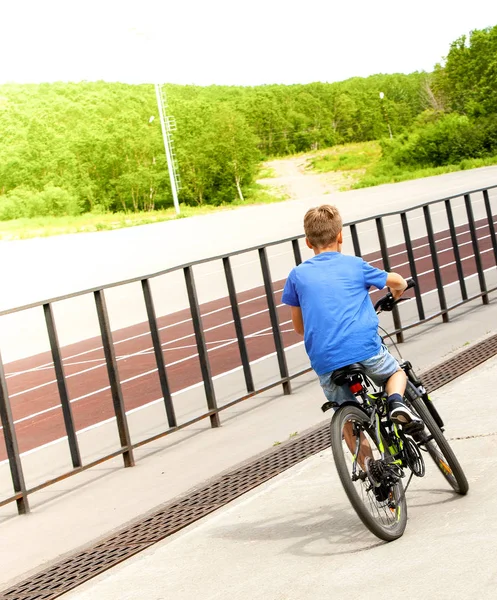 the child learns to ride a bike