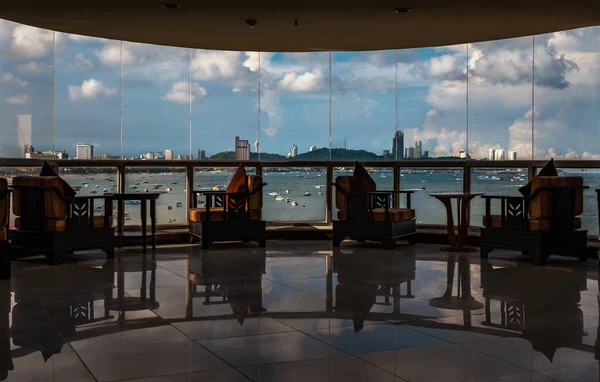 Vista Para Paisagem Marítima Átrio Hotel Céu Nuvem — Fotografia de Stock