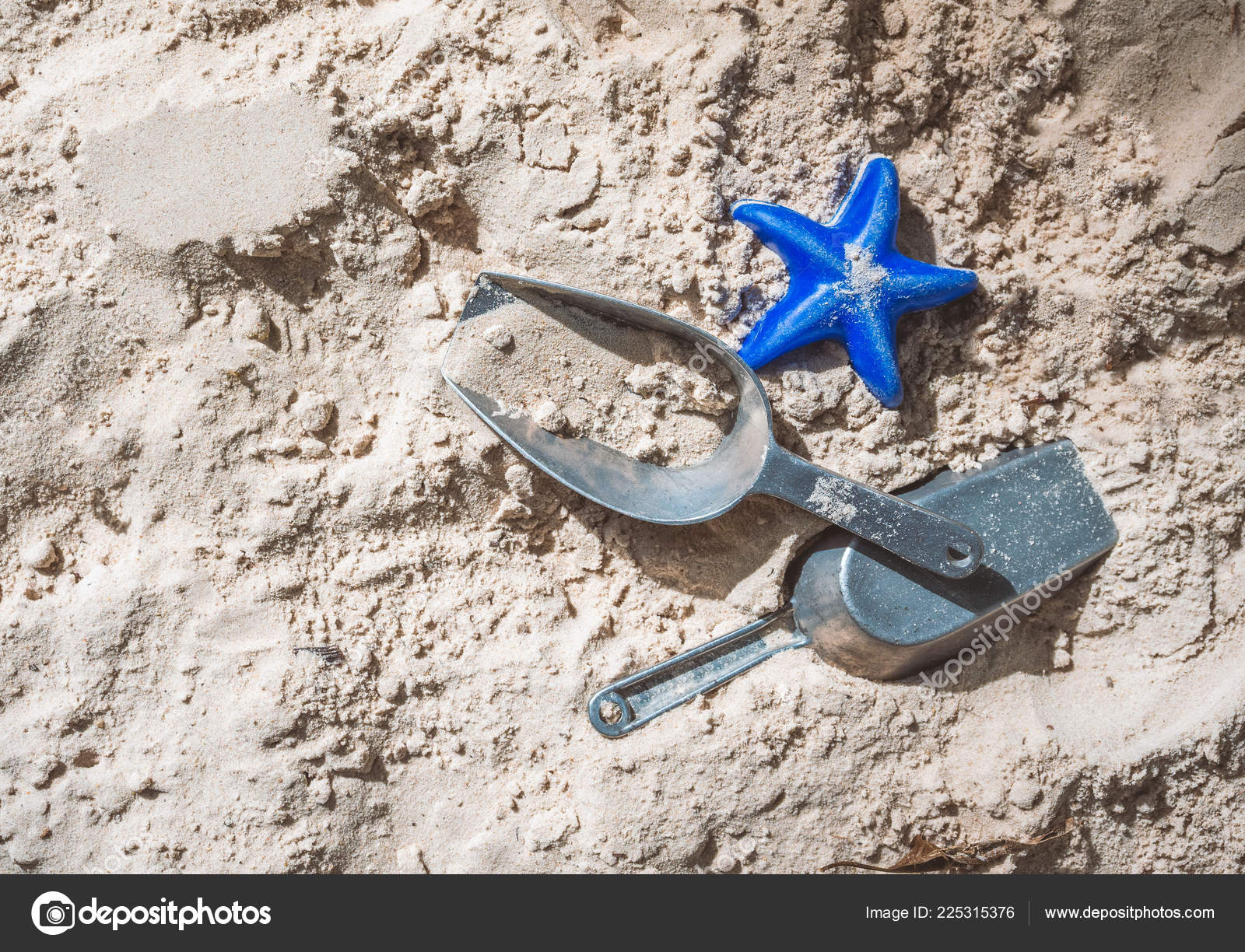 metal sand toys