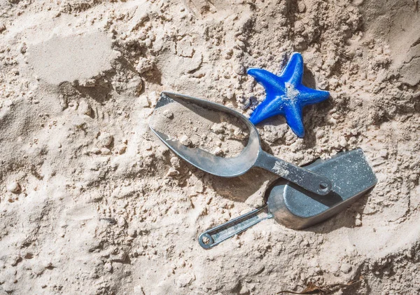 Brinquedos Praia Areia Praia Uma Estrela Mar Azul Metal — Fotografia de Stock