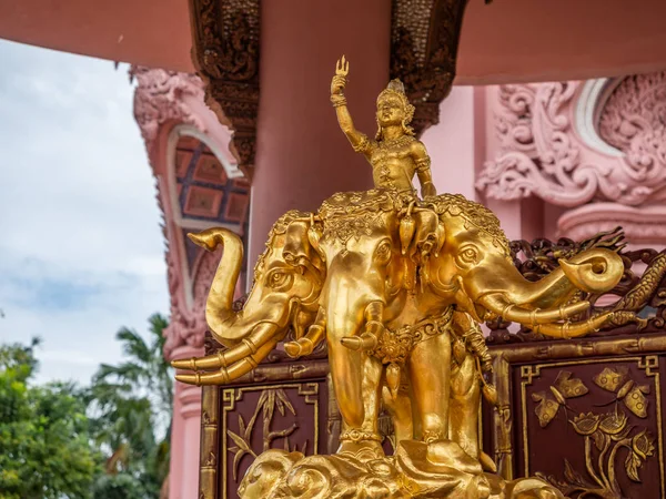 Samut Prakan Province Tailândia Dez 2018 Belo Escultor Ouro Indra — Fotografia de Stock