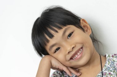 Asyalı küçük kızın yakın yüzü