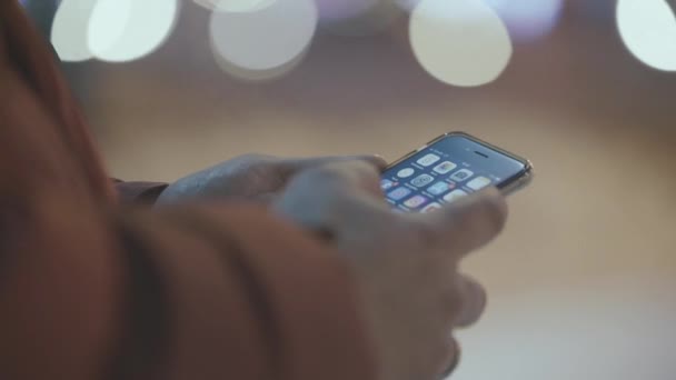 Wywołanie Ręce Smartphone Iphone — Wideo stockowe
