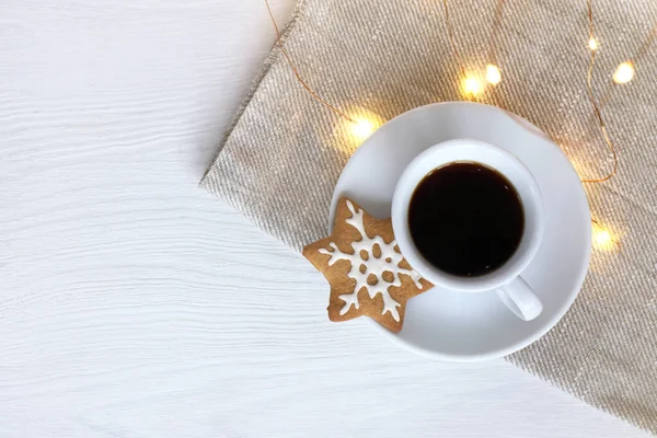 Cup Black Coffee Ginger Cookies Shape Star Festive Garland Table — Stock Photo, Image