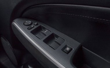 Otomatik pencere ButtonDenetim sürücü yer içinde.