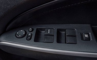 Otomatik pencere ButtonDenetim sürücü yer içinde.