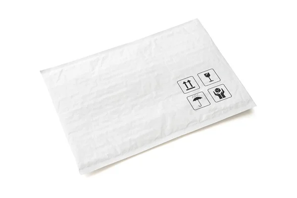 Weißes Postpaket Plastikpaket Mit Zerbrechlichem Pflegezeichen Und Symbol Objekt Isoliert — Stockfoto