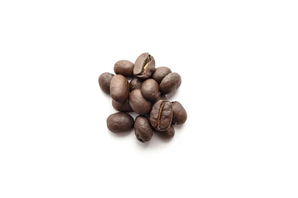 ローストのコーヒー豆は 白い背景で隔離 クローズ アップ画像 — ストック写真