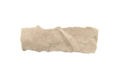 Beyaz arka planda geri dönüşümlü kağıt çubuğu. Kahverengi kağıt yırtılmış ya da yırtılmış kağıt parçaları kesme yolu ile beyaza izole edilmiş.