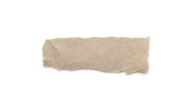 Beyaz arka planda geri dönüşümlü kağıt çubuğu. Kahverengi kağıt yırtılmış ya da yırtılmış kağıt parçaları kesme yolu ile beyaza izole edilmiş.