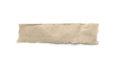 Beyaz arka planda geri dönüşümlü kağıt çubuğu. Kahverengi kağıt yırtılmış ya da yırtılmış kağıt parçaları kesme yolu ile beyaza izole edilmiş.