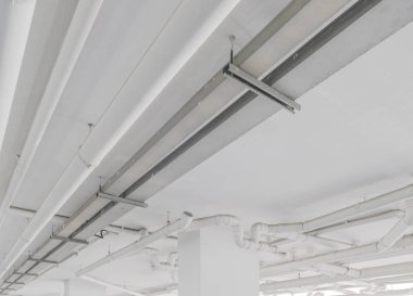 Su borusu sistemi. Binaya su borusu montajı. W