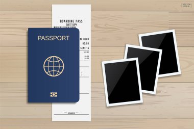 Ahşap arka planda pasaport ve bilet. Vektör illüstrasyonu.