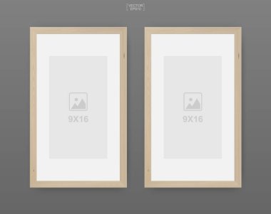 Gri arkaplandaki ahşap fotoğraf çerçevesi ya da resim çerçevesi. İç tasarım ve dekorasyon için. Vektör illüstrasyonu.