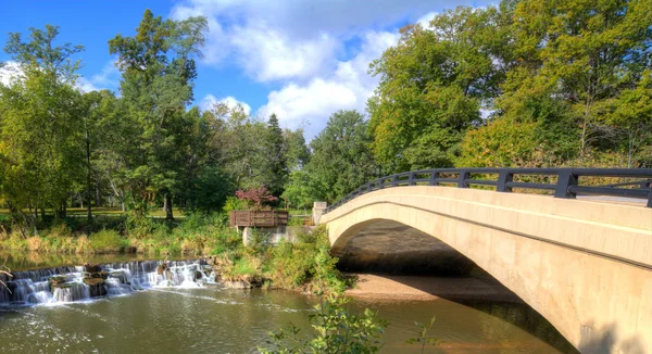 Vízesés Híd Baldwin Gát Cuyahoga County Ohio Malom Patak Fut — Stock Fotó