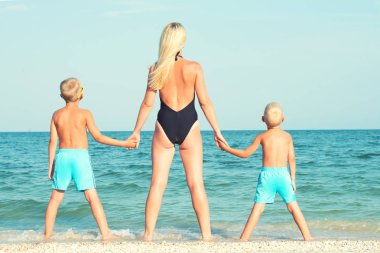 Семья PureNudism.com icdn.ru nudist junior" Скачать картинки Nudist family, стоковые фото Nudist family в хорошем  качестве | Depositphotos
