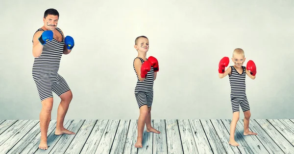 Boxe Pai Dois Filhos Trajes Vintage Jogar Boxers Boxing Família — Fotografia de Stock